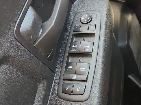 Used 2022 RAM 1500 Tradesman w/ Tradesman SXT Package image 9