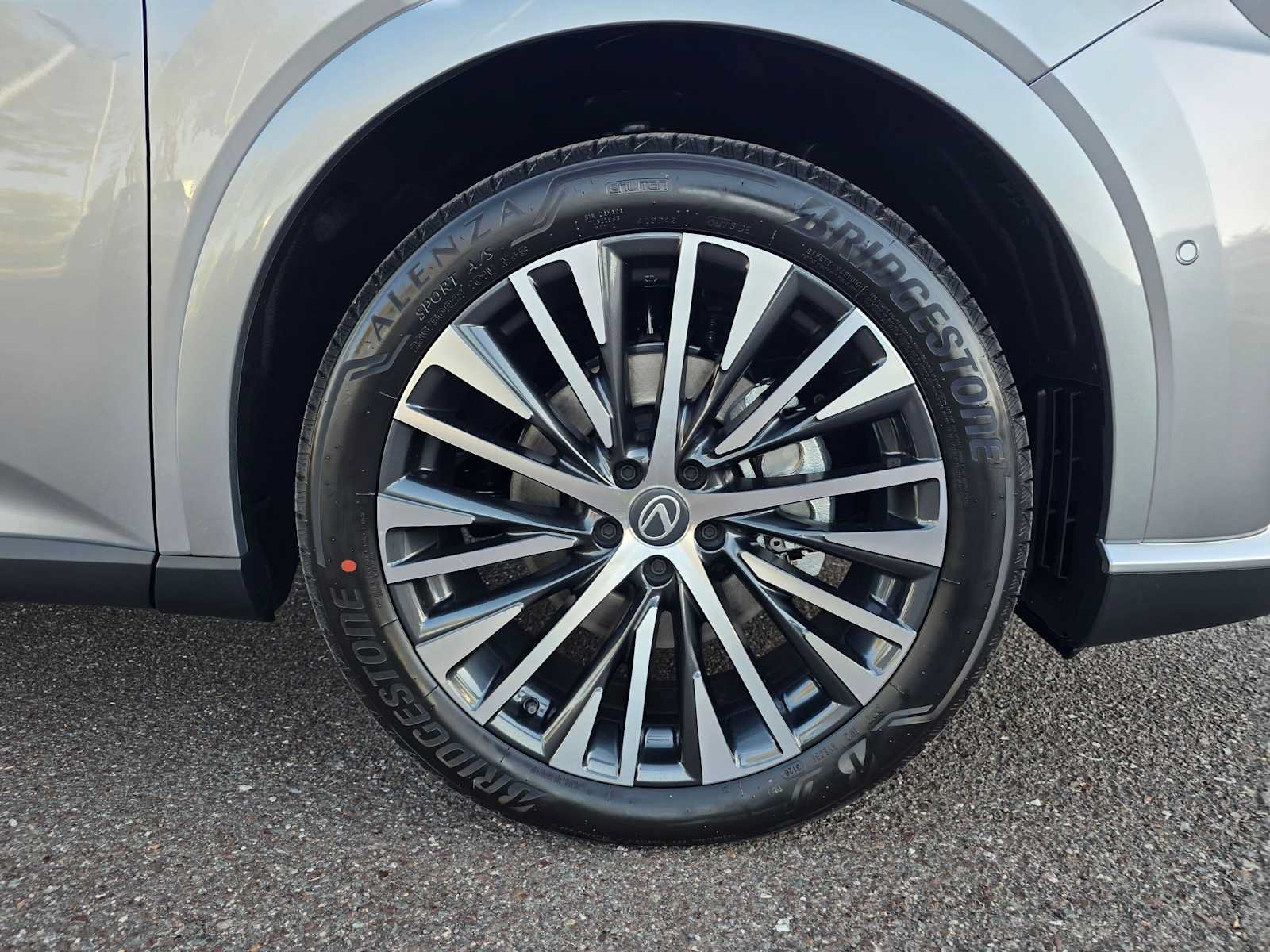 New 2026 Lexus RX 350 AWD/4WD image 9