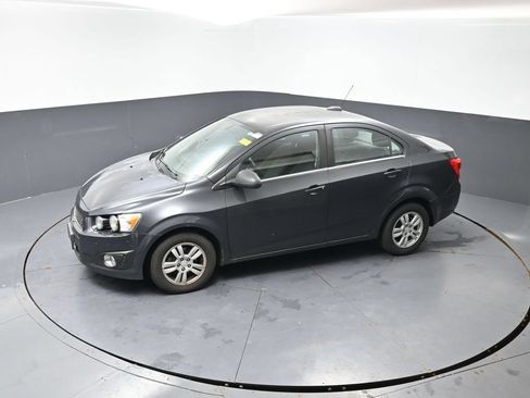 Used 2015 Chevrolet Sonic LT FWD image 13