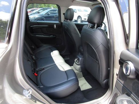 Used 2019 MINI Cooper Countryman S w/ Premium Package FWD image 27