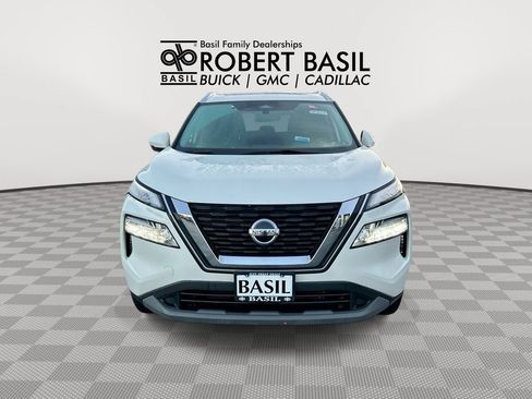 Used 2021 Nissan Rogue SV FWD image 3