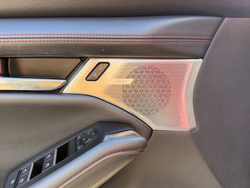 Used 2023 MAZDA MAZDA3 s image 6