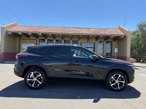 Used 2024 Chevrolet Trax RS image 12