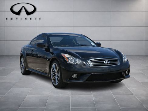Used 2014 INFINITI Q60 Journey w/ Premium Package RWD image 3