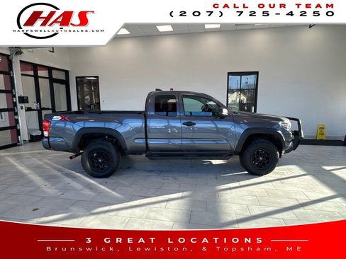 Used 2021 Toyota Tacoma SR w/ SX Package image 6