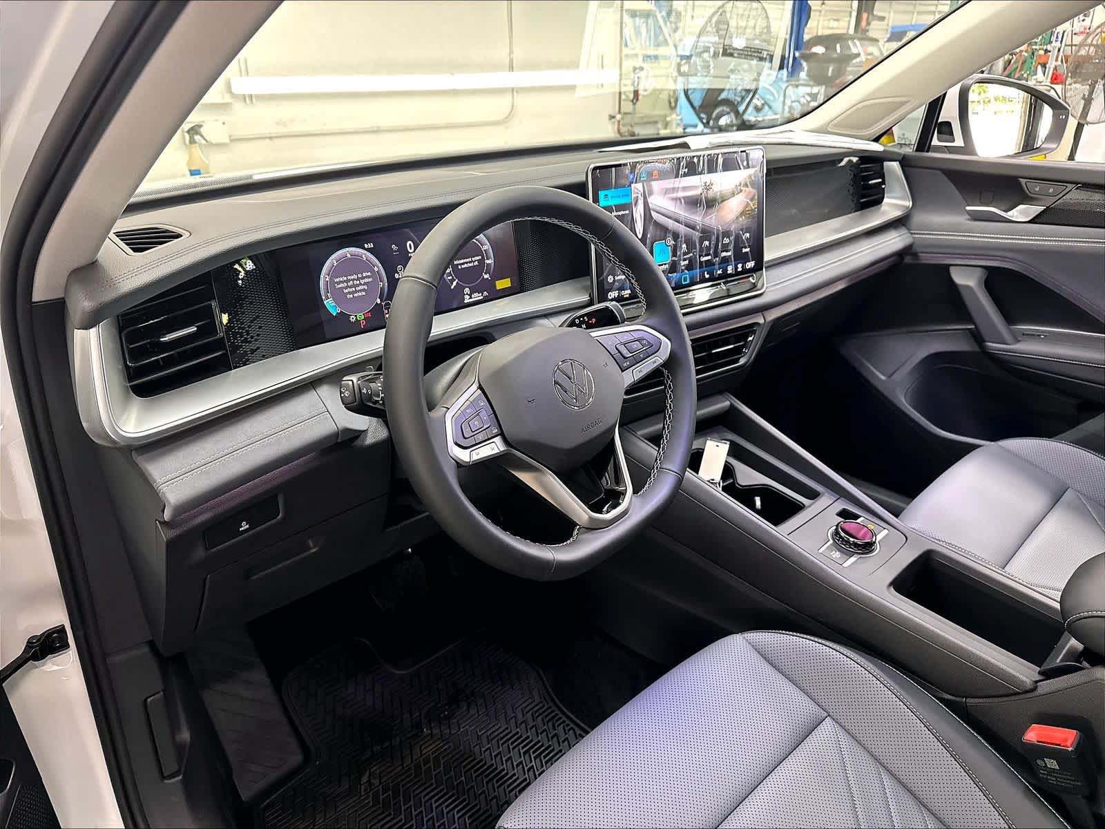 New 2026 Volkswagen Tiguan SE AWD/4WD image 7