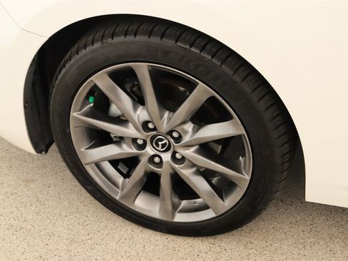 Used 2018 MAZDA MAZDA3 Touring image 30