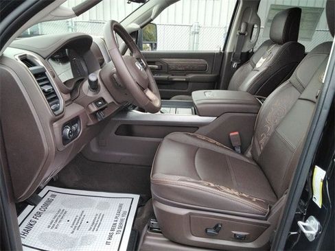 New 2025 RAM 2500 Limited image 9