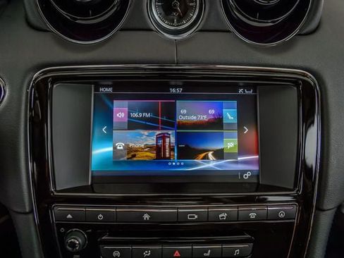 Used 2016 Jaguar XJ R-Sport AWD/4WD image 24