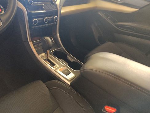 Used 2019 Subaru Ascent Premium image 26