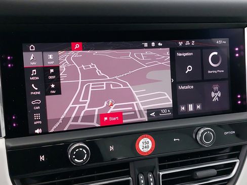 Certified 2026 Porsche Macan image 24