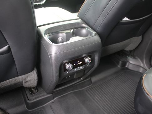 Used 2024 GMC Acadia AT4 w/ Super Cruise Package AWD/4WD image 28