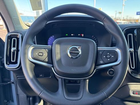 Certified 2023 Volvo XC40 B5 Ultimate w/ Protection Package Premier AWD/4WD image 22