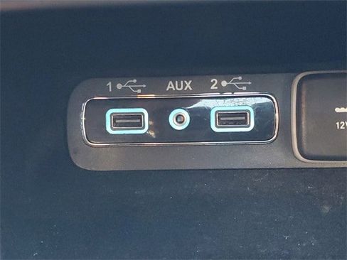 Used 2020 Jeep Grand Cherokee Limited w/ Luxury Group II image 27