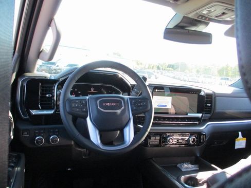 New 2026 GMC Sierra 3500 SLT w/ SLT Premium Package AWD/4WD image 11