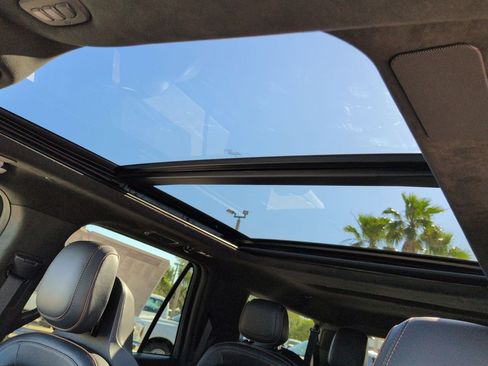 New 2026 Lincoln Navigator L Black Label AWD/4WD image 21