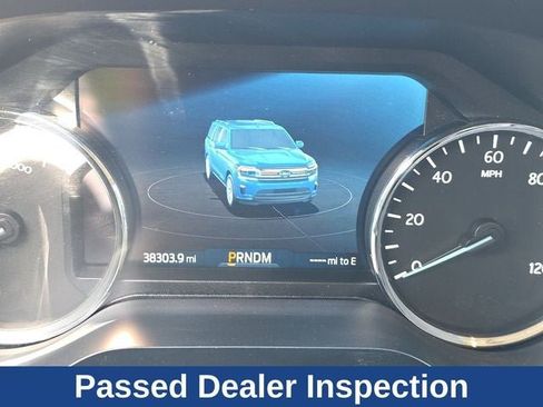 Used 2024 Ford Expedition XLT image 15