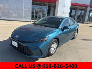 Used 2026 Toyota Camry LE w/ Convenience Package video 2