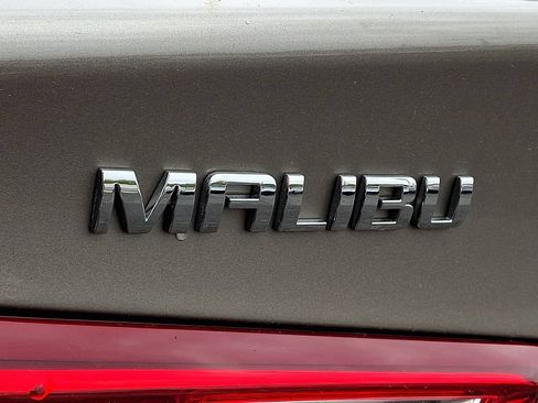 Used 2024 Chevrolet Malibu LT FWD image 31