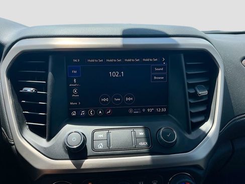 Used 2023 GMC Acadia Denali w/ Denali Ultimate Package AWD/4WD image 15