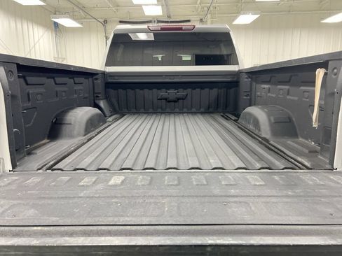 Used 2023 Chevrolet Silverado 2500 Custom w/ Custom Convenience Package AWD/4WD image 23