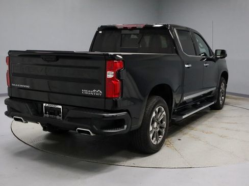 Used 2023 Chevrolet Silverado 1500 High Country w/ Technology Package AWD/4WD image 10