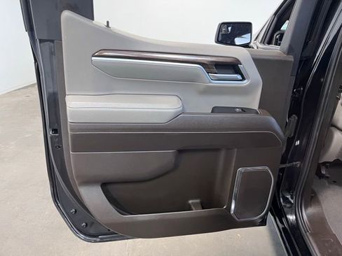 Used 2022 Chevrolet Silverado 1500 LT image 19