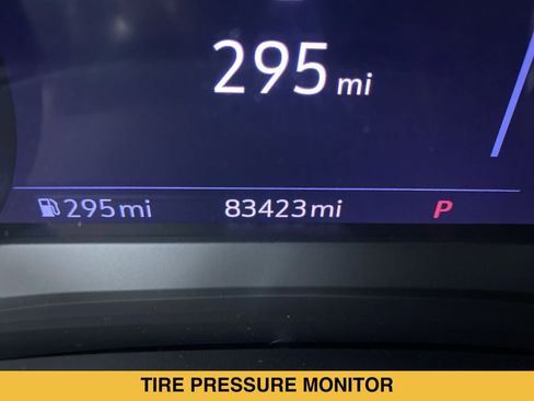 Certified 2022 Cadillac XT6 Premium Luxury w/ Technology Package AWD/4WD image 4