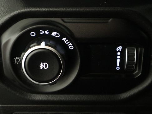 Used 2024 Jeep Wrangler Unlimited Rubicon AWD/4WD image 33