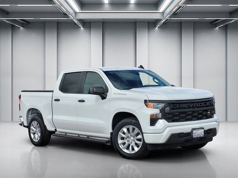 Used 2023 Chevrolet Silverado 1500 Custom image 1