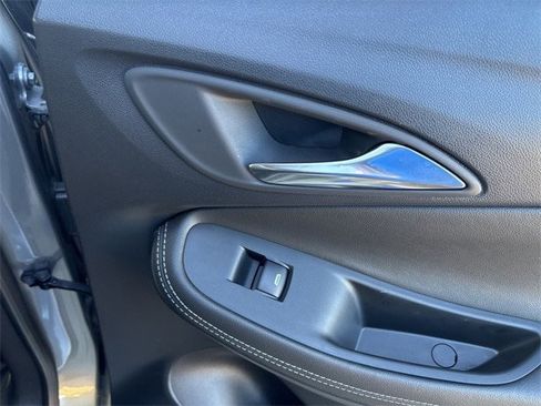 Used 2024 Buick Encore GX Preferred image 31