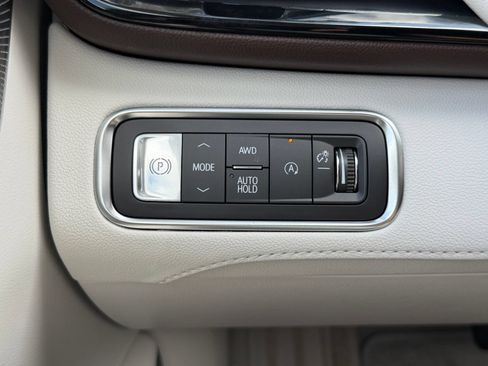 Used 2026 Buick Enclave Avenir w/ Super Cruise Package AWD/4WD image 24