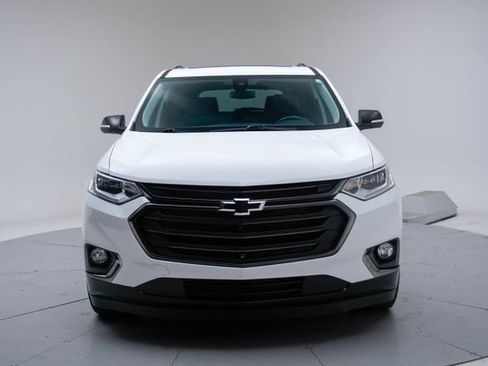 Used 2021 Chevrolet Traverse Premier w/ Redline Edition AWD/4WD image 11