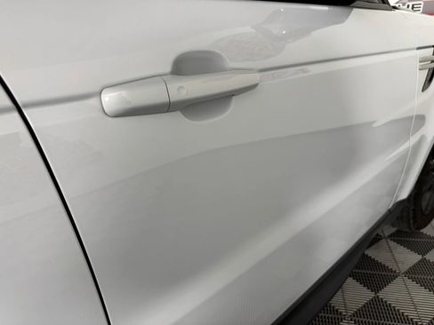 Used 2017 Land Rover Range Rover Sport HSE image 33