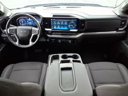 Certified 2024 Chevrolet Silverado 1500 RST AWD/4WD image 20