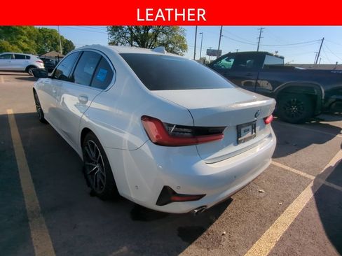 Used 2019 BMW 330i Sedan w/ Premium Package RWD image 4