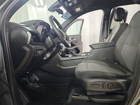 Certified 2023 Chevrolet Traverse LT image 22