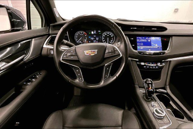 Used 2021 Cadillac XT5 Premium Luxury AWD/4WD image 6