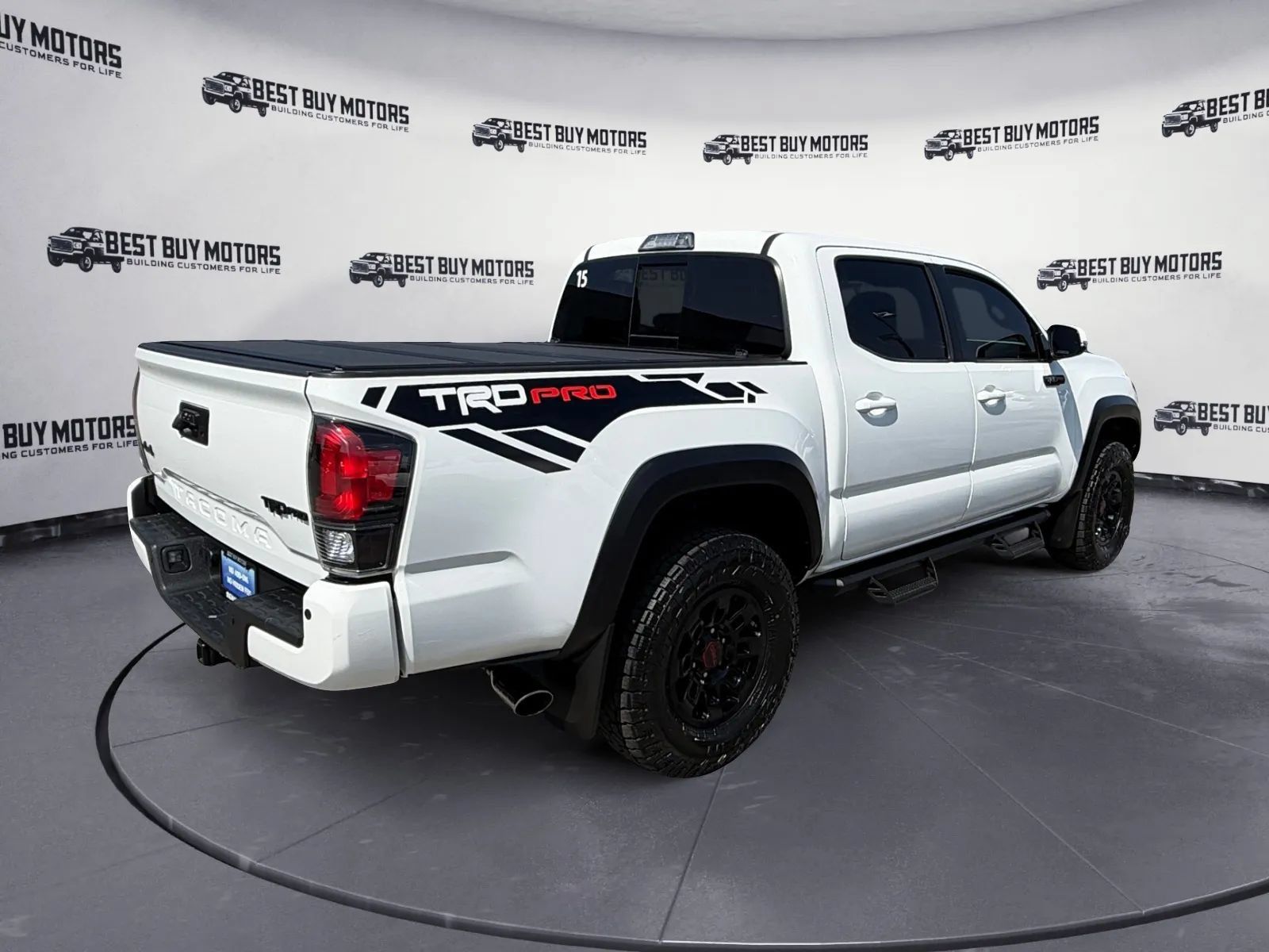 Used 2018 Toyota Tacoma TRD Pro AWD/4WD image 8