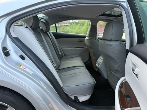 Used 2010 Lexus ES 350 image 17