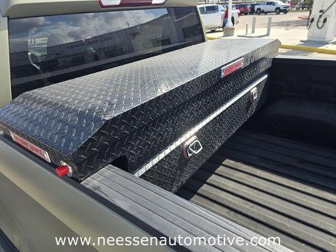 Used 2020 Chevrolet Silverado 1500 LT w/ Texas Edition image 24