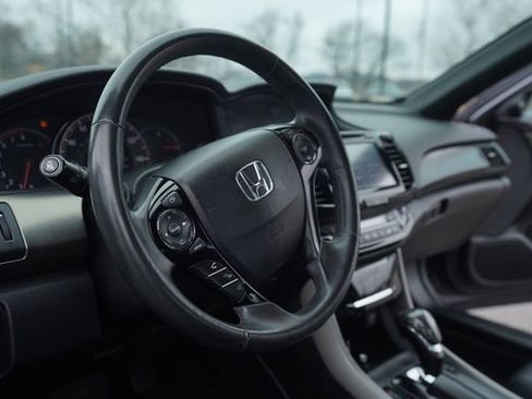 Used 2016 Honda Accord EX-L image 19