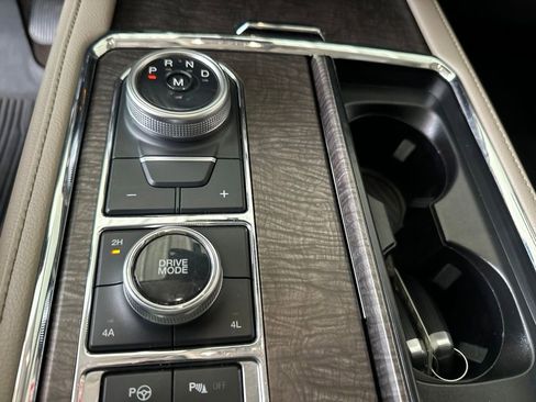 Used 2021 Ford Expedition Max Limited AWD/4WD image 15