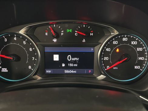 Used 2022 Chevrolet Equinox Premier image 22