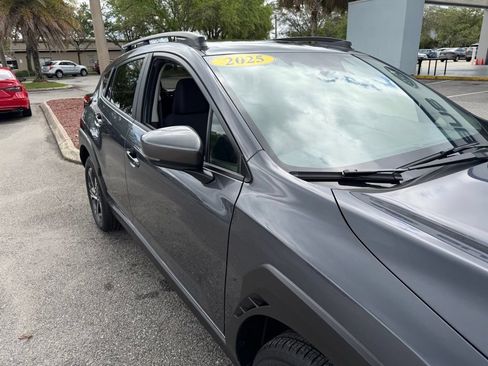 Used 2025 Subaru Crosstrek 2.5i Premium AWD/4WD image 13