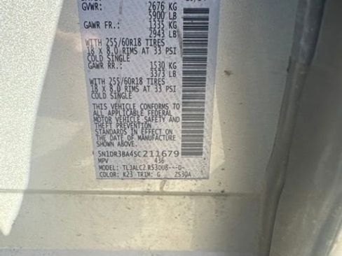 Used 2025 Nissan Pathfinder SV FWD image 9
