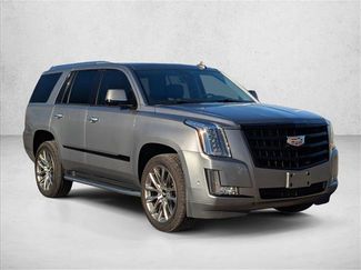 Used 2020 Cadillac Escalade Luxury w/ Escalade Sport Edition video 3