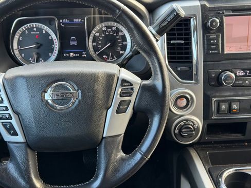 Used 2019 Nissan Titan PRO-4X AWD/4WD image 20