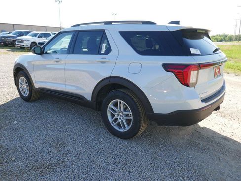 New 2026 Ford Explorer Active AWD/4WD image 8