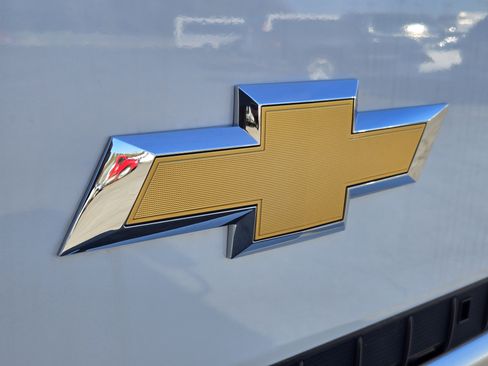 New 2025 Chevrolet Low Cab Forward image 16